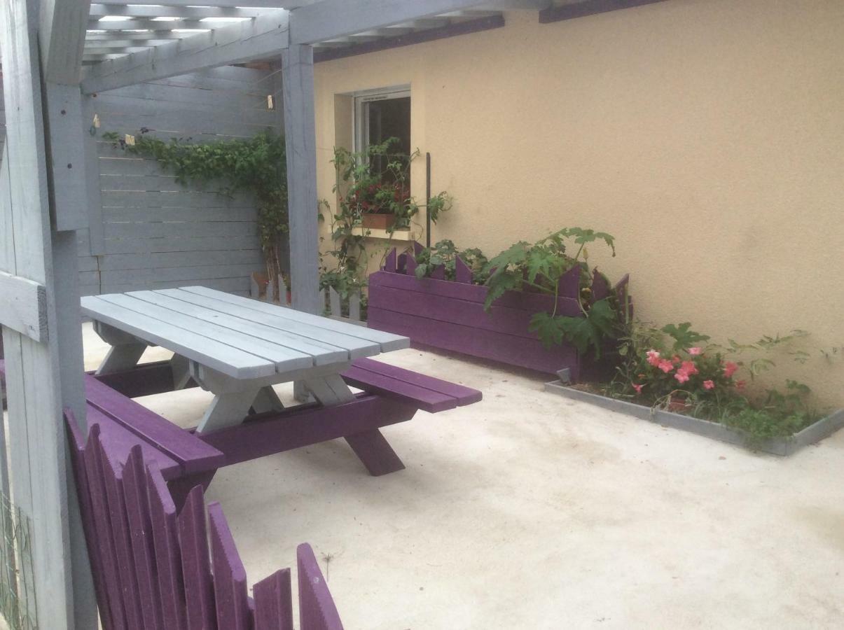Appartement Vert, Compreignac Exterior foto